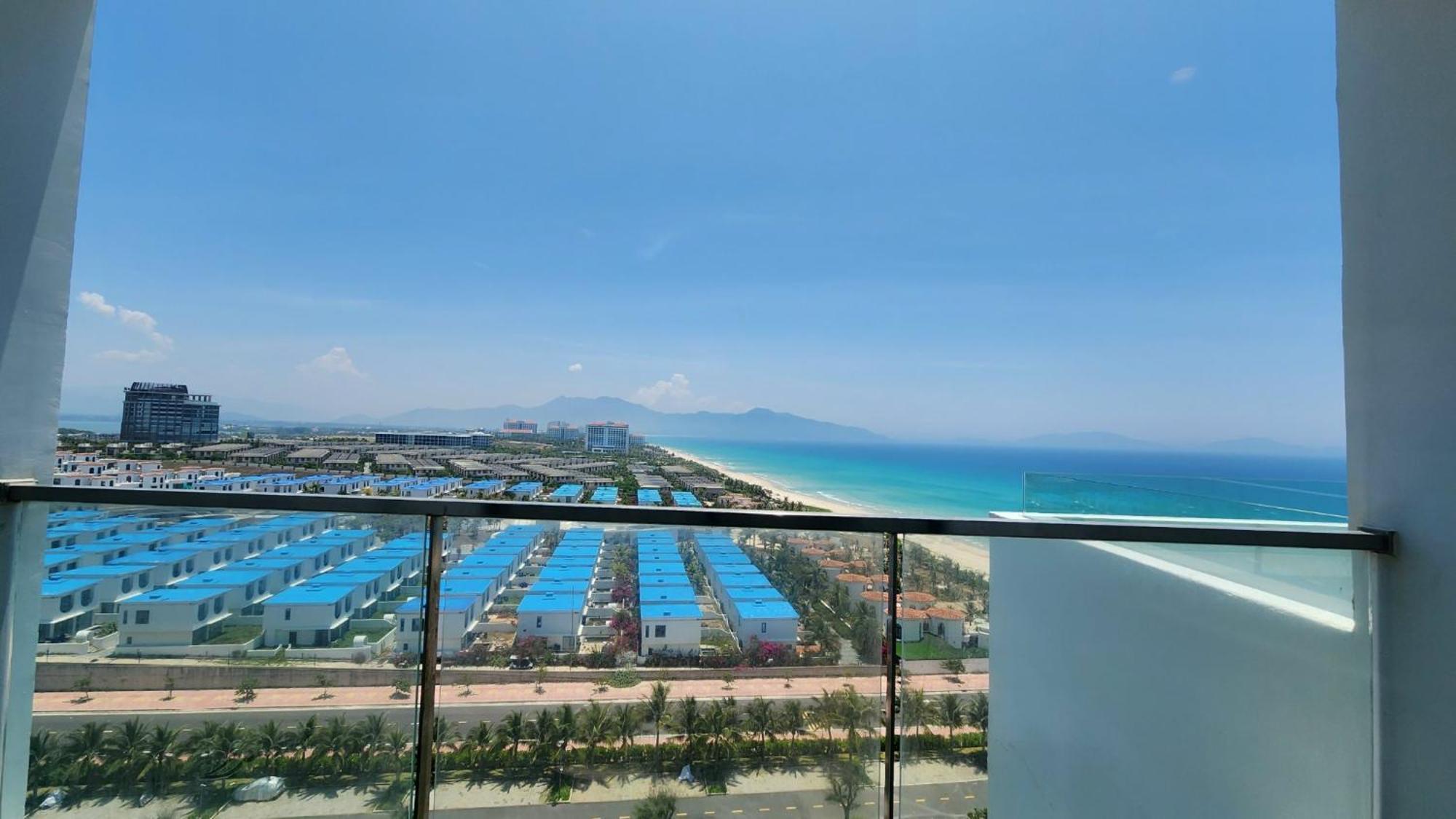 The Cam Ranh Oceanview Apartment Room photo